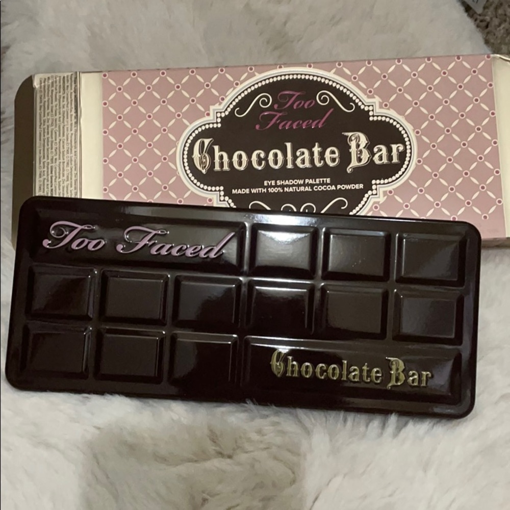 Too Faced chocolate bar eye shadow palette❤️